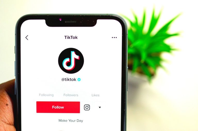 Quand poster sur TikTok, les heures et jours idéaux en 2024